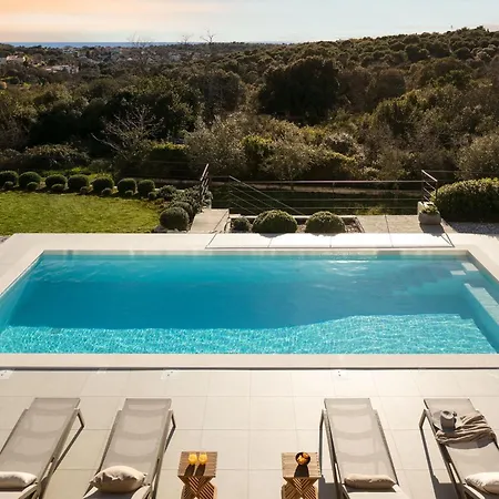 Villa Sealine - Pool & Garden